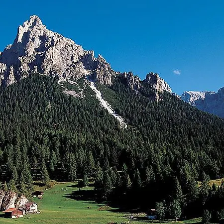 Dolomiti Hotel Fiera Di Primiero