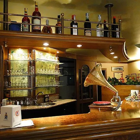 Hotel Dolomiti 3*