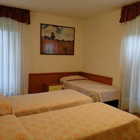 Dolomiti Hotel Fiera Di Primiero